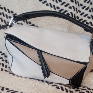 Pre-owned beautiful LOEWE MADRID